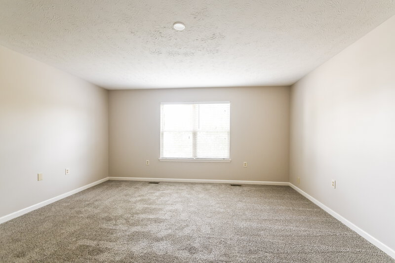 1,900/Mo, 4522 Golden Meadow Ct Indianapolis, IN 46254 Main Bedroom View 2