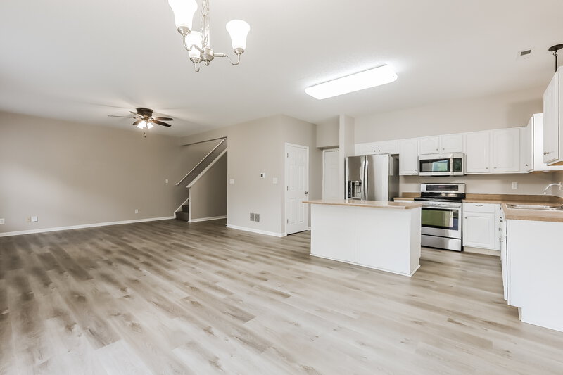 2,720/Mo, 10189 Blue Sky Dr Avon, IN 46123 Dining Room View