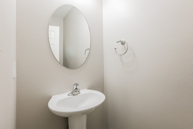 2,720/Mo, 10189 Blue Sky Dr Avon, IN 46123 Powder Room View