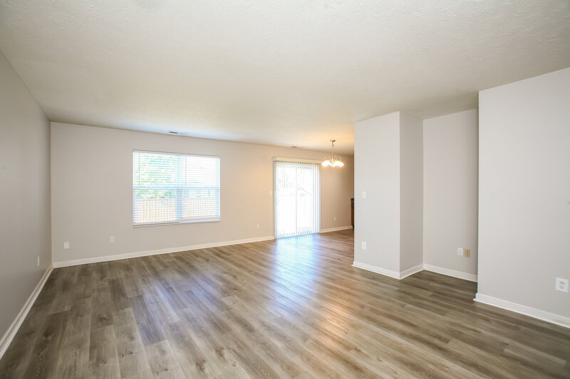 1,710/Mo, 2178 Rossington Ln Indianapolis, IN 46229 Family Room View 2