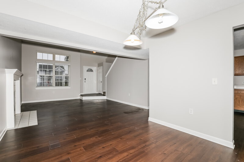 1,760/Mo, 4553 Golden Meadow Dr Indianapolis, IN 46254 Dining Room View 2