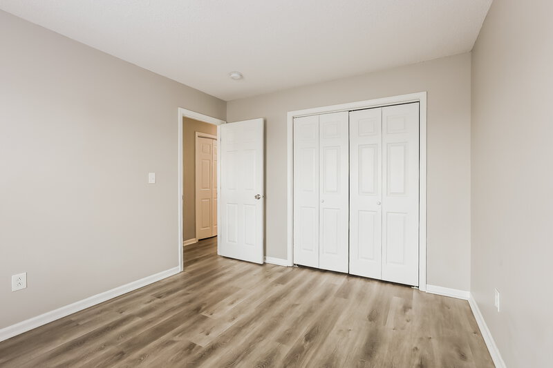 2,020/Mo, 5412 Powder River Ct Indianapolis, IN 46221 Bedroom View 4