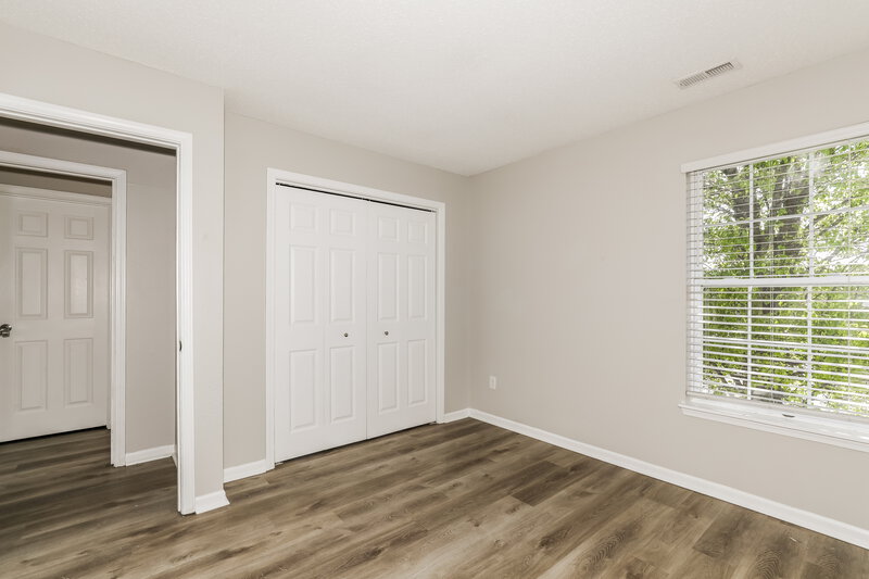 1,975/Mo, 5412 Powder River Ct Indianapolis, IN 46221 Bedroom View 2