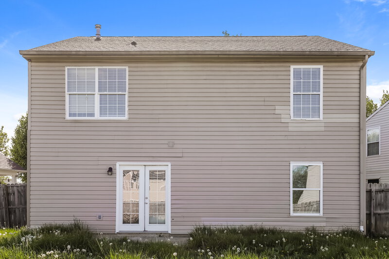 1,975/Mo, 5412 Powder River Ct Indianapolis, IN 46221 Rear View