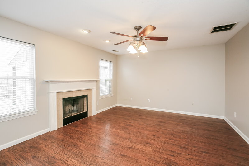 2,940/Mo, 15589 Outside Trl Noblesville, IN 46060 Living Room View