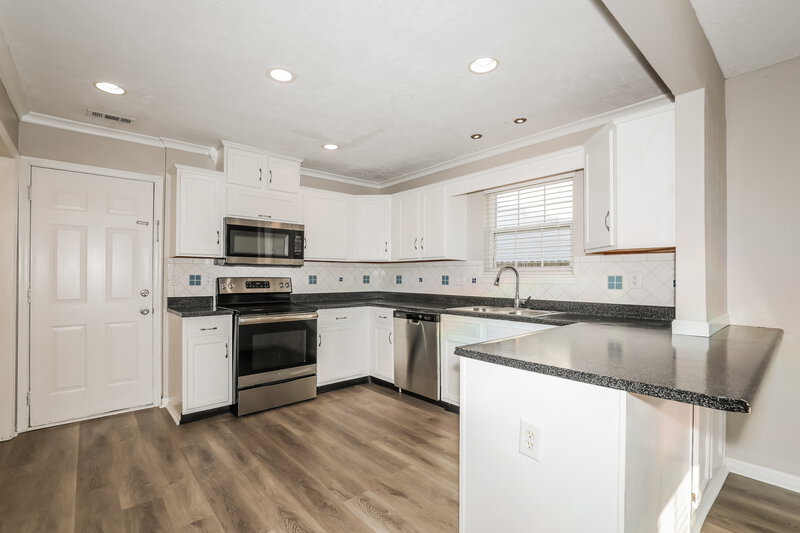 1,765/Mo, 5429 Bluff View Dr Indianapolis, IN 46217 Misc View 4