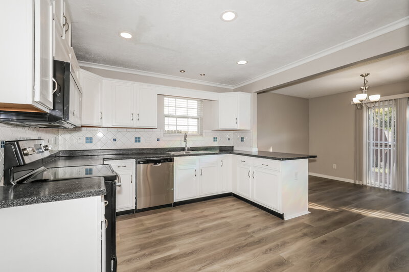 1,765/Mo, 5429 Bluff View Dr Indianapolis, IN 46217 Misc View 5
