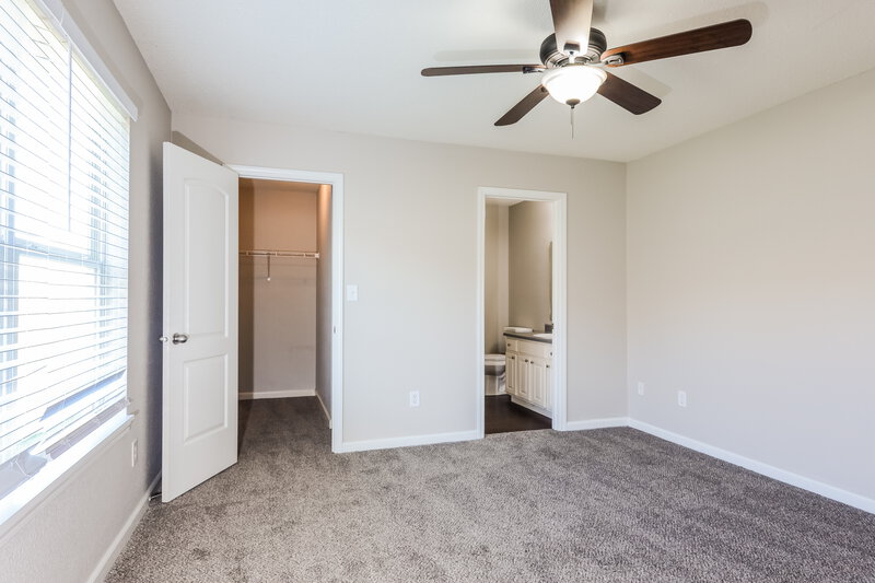 2,015/Mo, 9674 Thomas Ln Avon, IN 46123 Main Bedroom View
