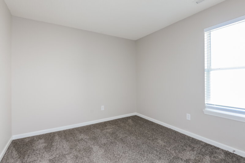 2,015/Mo, 9674 Thomas Ln Avon, IN 46123 Bedroom View 3
