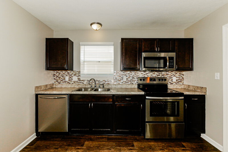 1,835/Mo, 8104 Grove Berry Way Indianapolis, IN 46239 Kitchen View