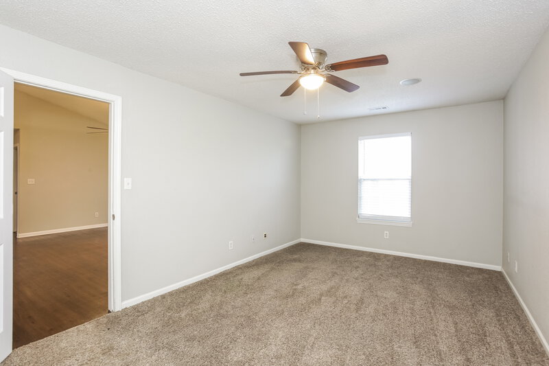 1,760/Mo, 1495 Egret Ln Greenwood, IN 46143 Main Bedroom View