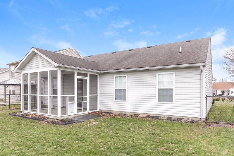 1,760/Mo, 1495 Egret Ln Greenwood, IN 46143 Rear View 2