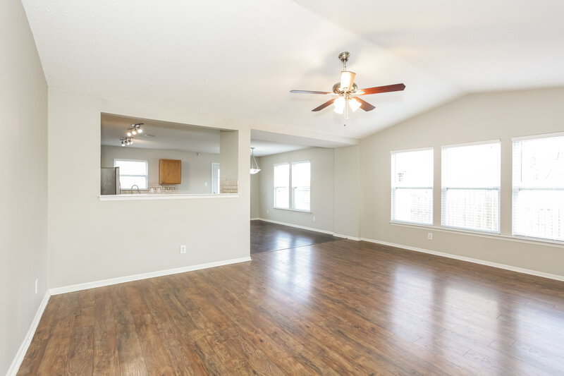 1,745/Mo, 6906 W Dover Pl McCordsville, IN 46055 Living Room View