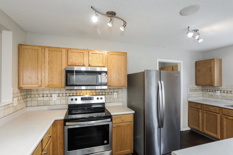 1,745/Mo, 6906 W Dover Pl McCordsville, IN 46055 Kitchen View