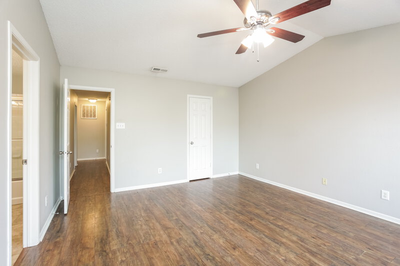 1,745/Mo, 6906 W Dover Pl McCordsville, IN 46055 Main Bedroom View 2