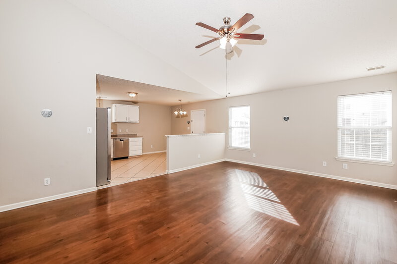 1,785/Mo, 3738 Laurel Cherry Ln Indianapolis, IN 46239 Living Room View 2