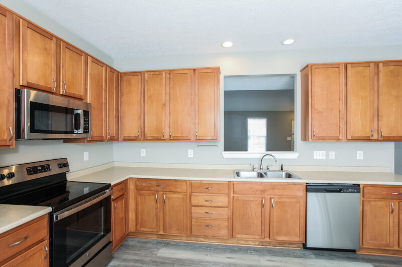 2,165/Mo, 931 Kimberly Ave Westfield, IN 46074 Kitchen View
