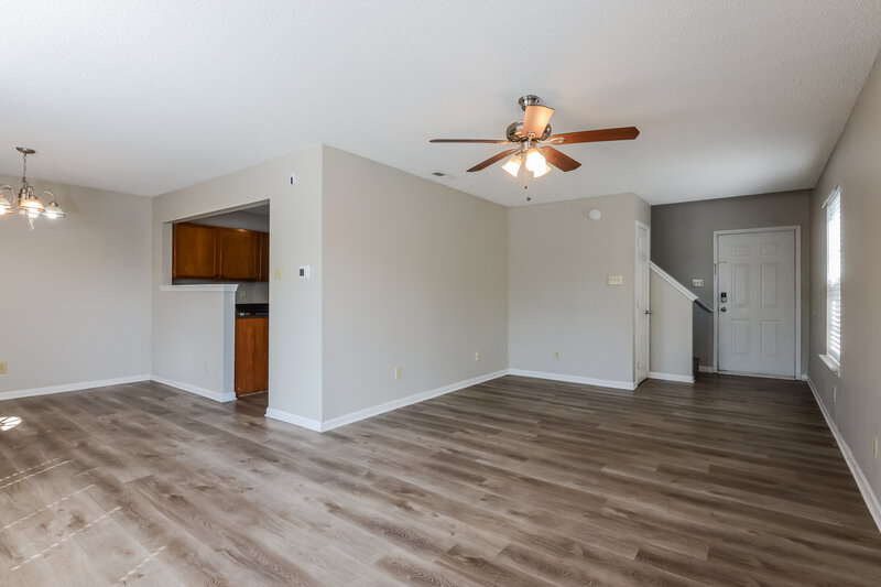 1,910/Mo, 1206 Kenwood Dr Greenwood, IN 46143 Living Room View