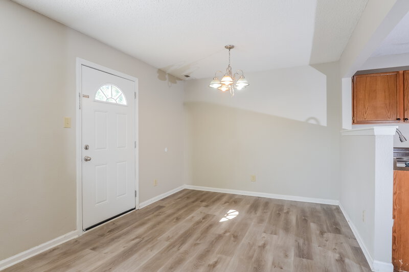 1,910/Mo, 1206 Kenwood Dr Greenwood, IN 46143 Dining Room View