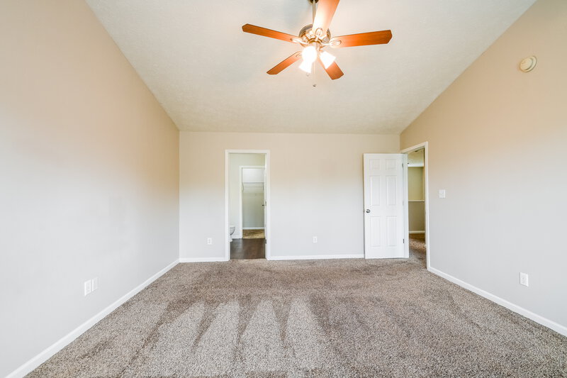 1,740/Mo, 2348 Bremhaven Ct Indianapolis, IN 46229 Main Bedroom View