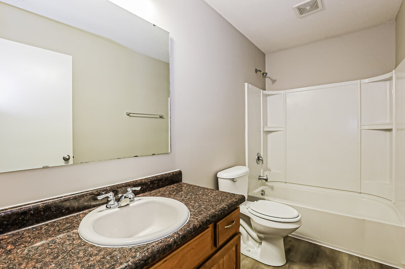 1,585/Mo, 8517 Sansa St Camby, IN 46113 Bathroom View