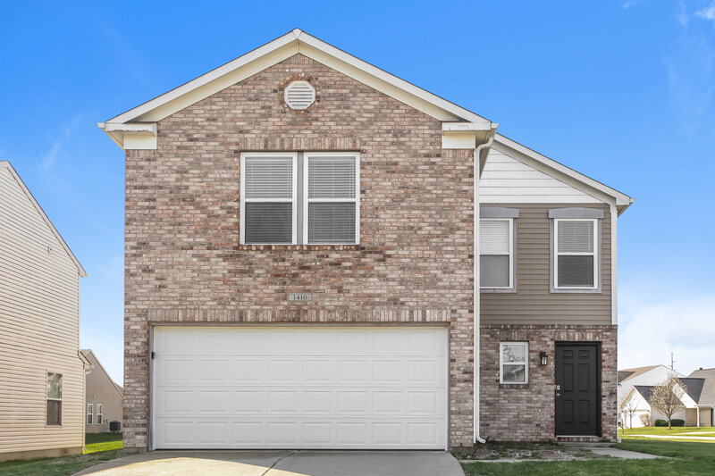 1,920/Mo, 1410 Dowell St Greenwood, IN 46143 External View