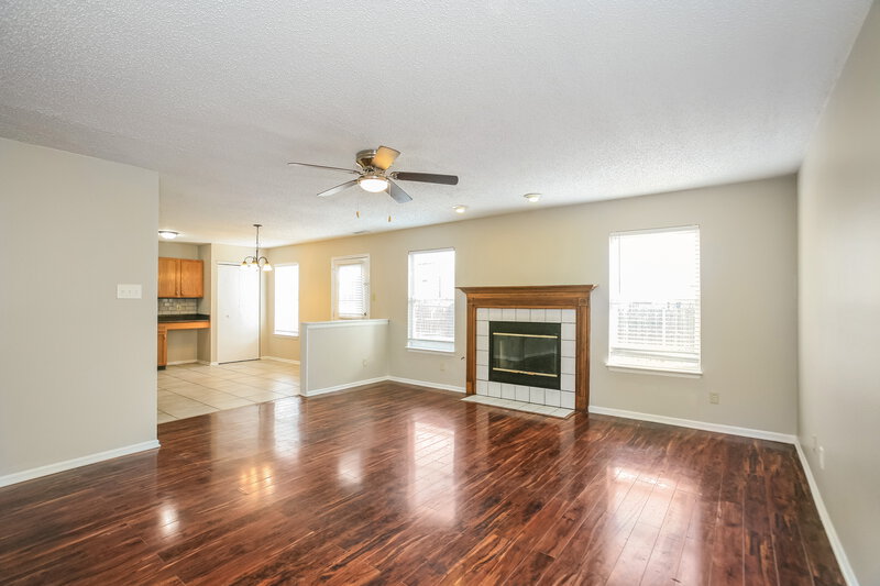 1,790/Mo, 13173 N Brick Chapel Dr Camby, IN 46113 Living Room View 2