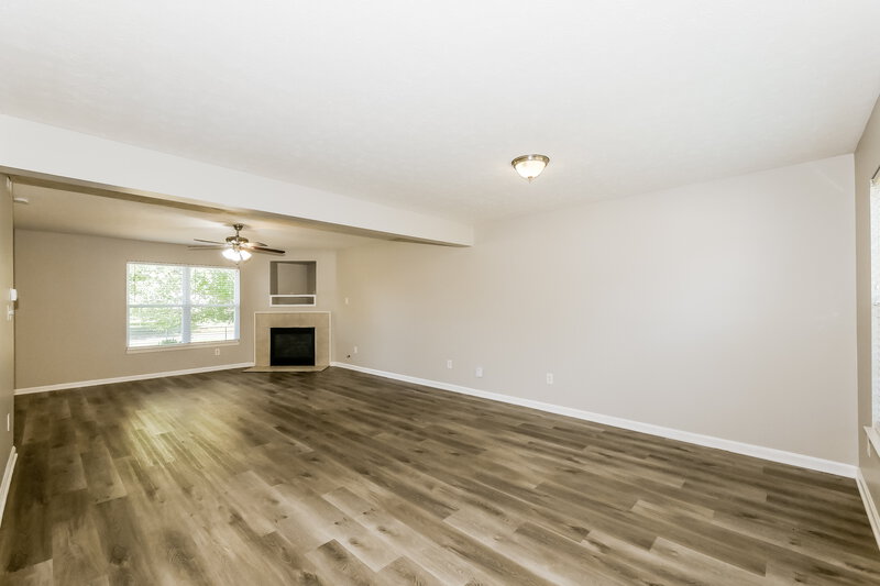 2,250/Mo, 12046 Royalwood Drive Fishers, IN 46037 Living Room View