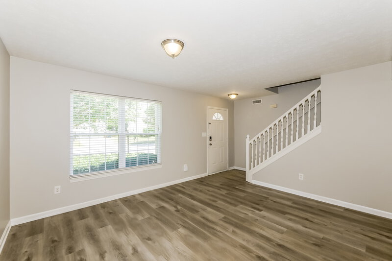 2,250/Mo, 12046 Royalwood Drive Fishers, IN 46037 Living Room View 2