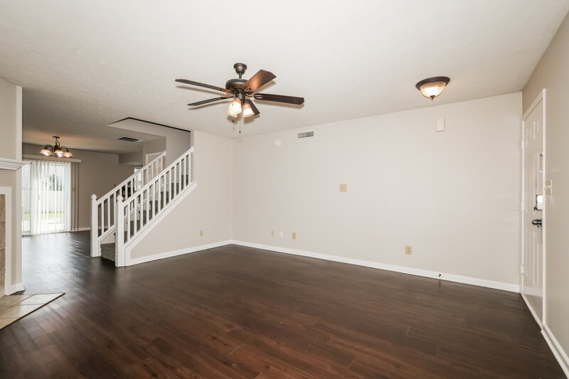 2,280/Mo, 8017 Grand Gulch Drive Indianapolis, IN 46239 Living Room View 2