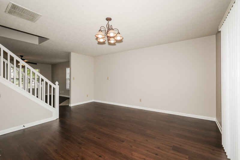 2,280/Mo, 8017 Grand Gulch Drive Indianapolis, IN 46239 Dining Room View 3