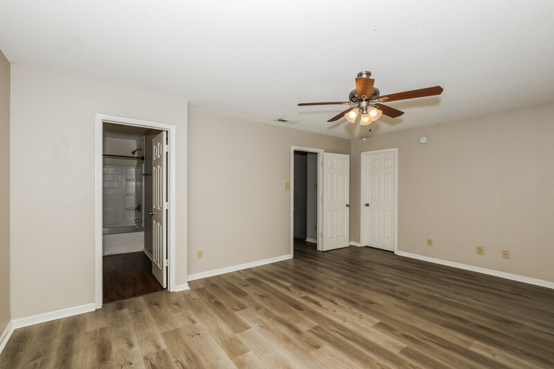 1,880/Mo, 8138 States Bend Drive Indianapolis, IN 46239 Main Bedroom View 2