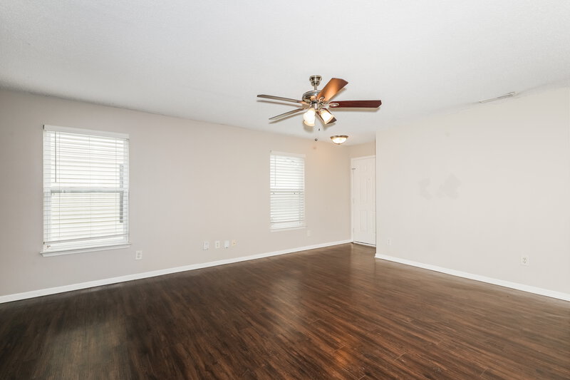1,765/Mo, 6715 Everbloom Lane Indianapolis, IN 46217 Living Room View 3