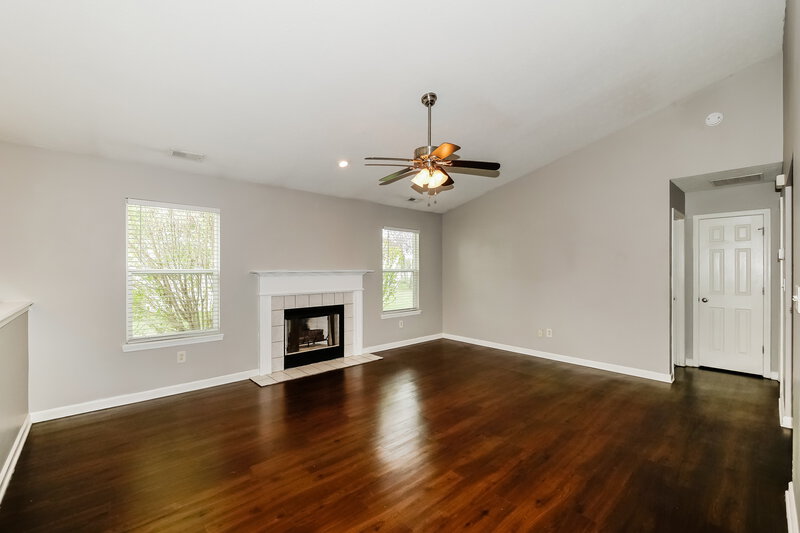 2,290/Mo, 2160 Fairweather Drive Indianapolis, IN 46229 Living Room View