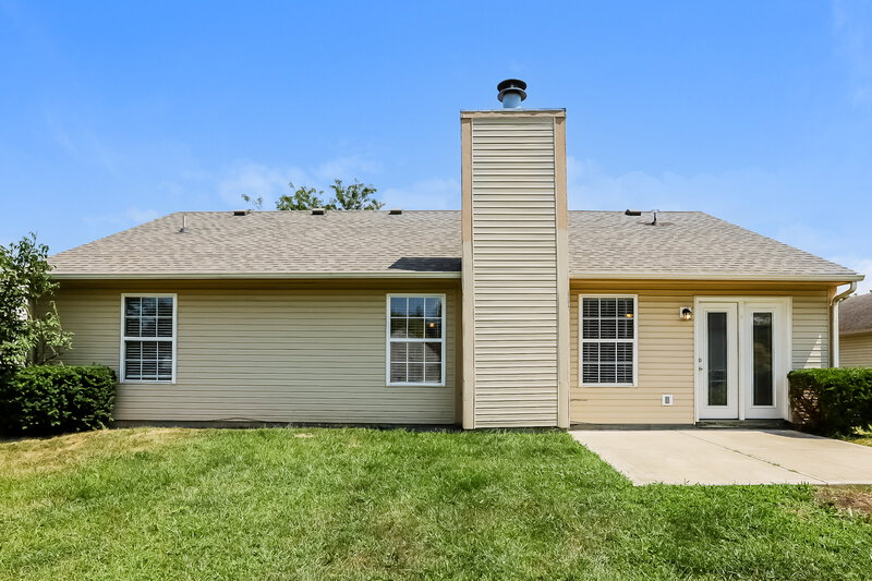 1,885/Mo, 748 Millbrook Drive Avon, IN 46123 Rear View