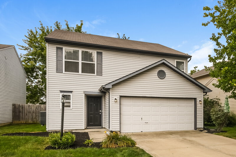 1,900/Mo, 10304 Hornton St Indianapolis, IN 46236 Front View