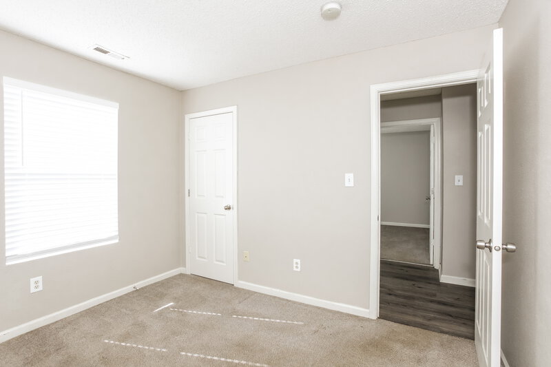 1,990/Mo, 5558 Wild Horse Dr Indianapolis, IN 46239 Bedroom View 3