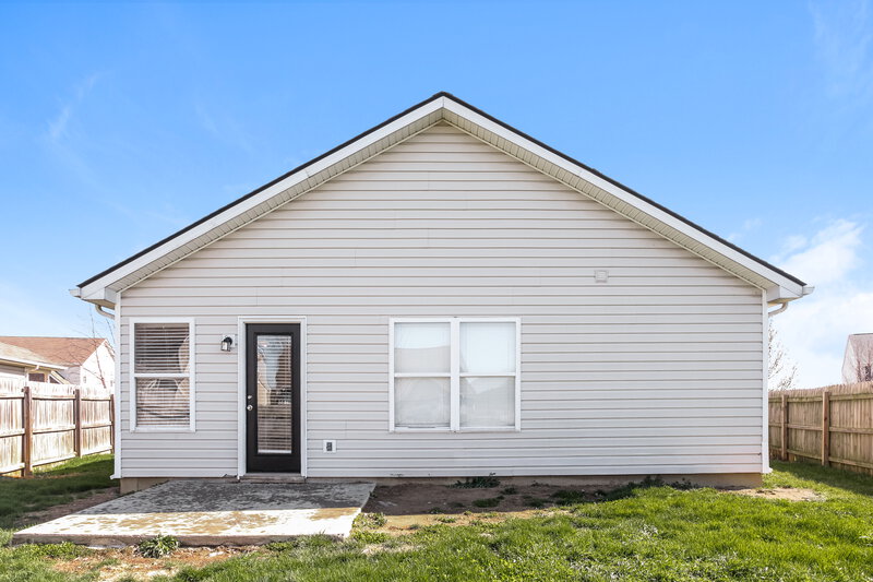 1,990/Mo, 5558 Wild Horse Dr Indianapolis, IN 46239 Rear View