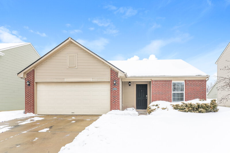 1,640/Mo, 11550 Ross Common Dr Indianapolis, IN 46229 External View