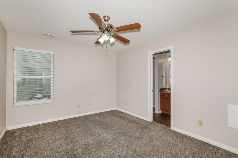 1,640/Mo, 11550 Ross Common Dr Indianapolis, IN 46229 Main Bedroom View