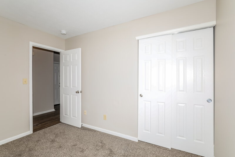 1,640/Mo, 11550 Ross Common Dr Indianapolis, IN 46229 Bedroom View 3