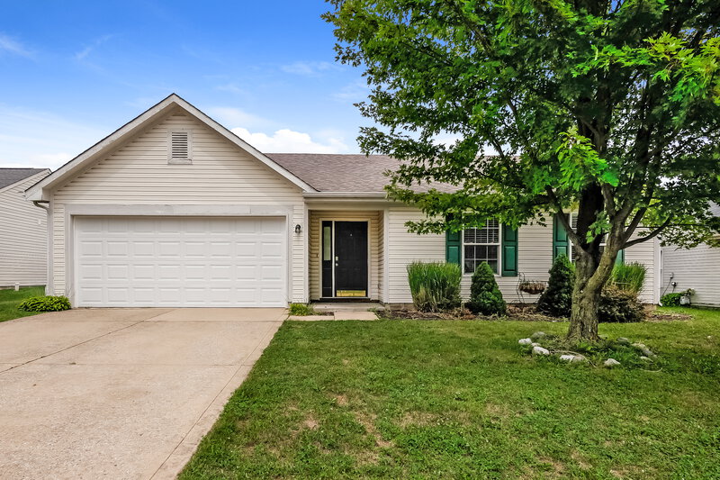 2,470/Mo, 10708 Tanbark Dr Indianapolis, IN 46235 External View