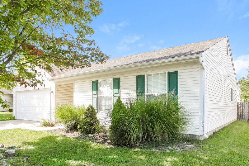 1,850/Mo, 10708 Tanbark Dr Indianapolis, IN 46235 Front View