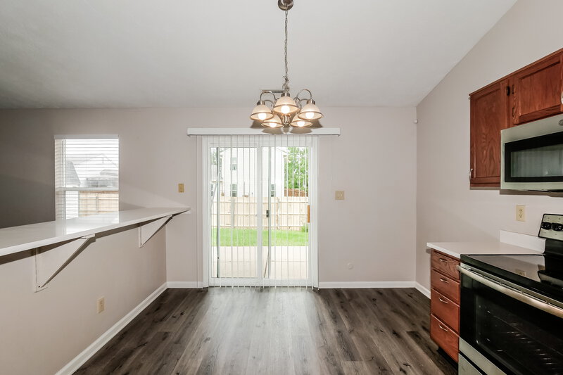 2,470/Mo, 10708 Tanbark Dr Indianapolis, IN 46235 Dining Room View