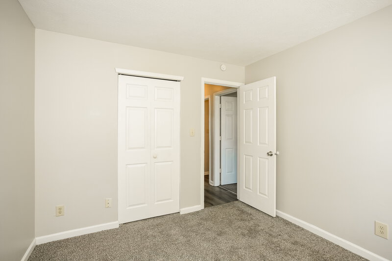 1,850/Mo, 10708 Tanbark Dr Indianapolis, IN 46235 Bedroom View