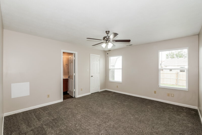 2,470/Mo, 10708 Tanbark Dr Indianapolis, IN 46235 Main Bedroom View 2