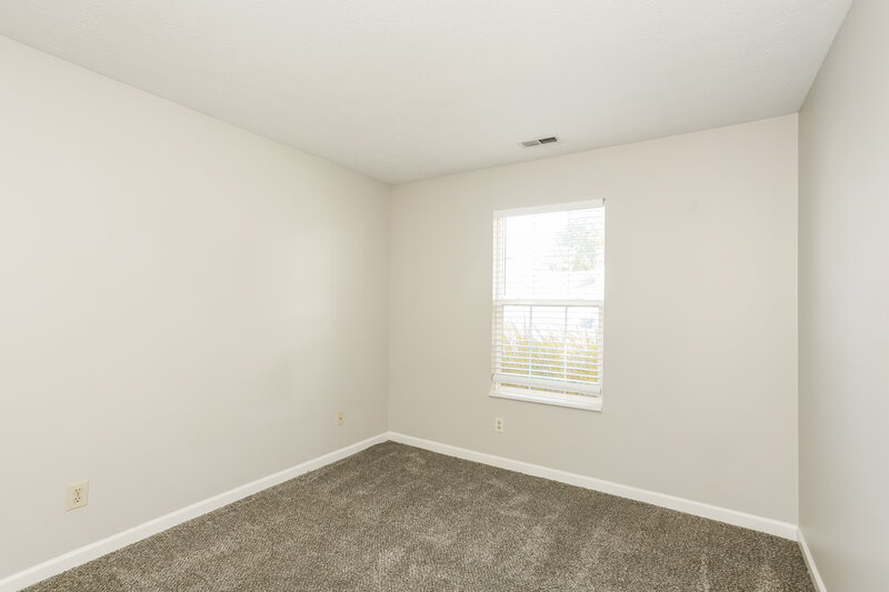 1,850/Mo, 10708 Tanbark Dr Indianapolis, IN 46235 Bedroom View 4