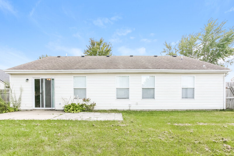 1,850/Mo, 10708 Tanbark Dr Indianapolis, IN 46235 Rear View