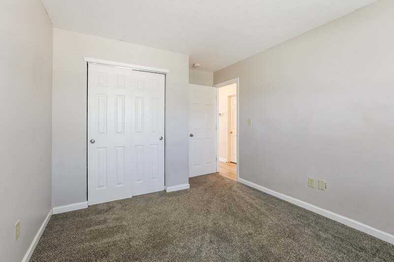 1,870/Mo, 2208 Rossington Ln Indianapolis, IN 46229 Bedroom View 2