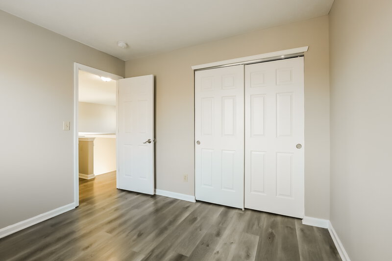 1,800/Mo, 4615 Falcon Run Way Indianapolis, IN 46254 Bedroom View 4